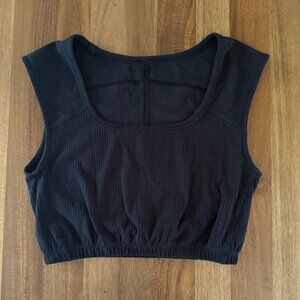 Lululemon LA Cap Sleeve Crop Tee Black - Est size 6 or 8